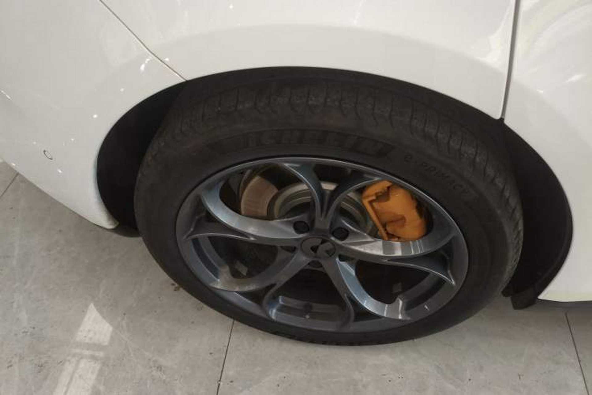 Used Nio ET5 2022 75 kWh Exterior 8