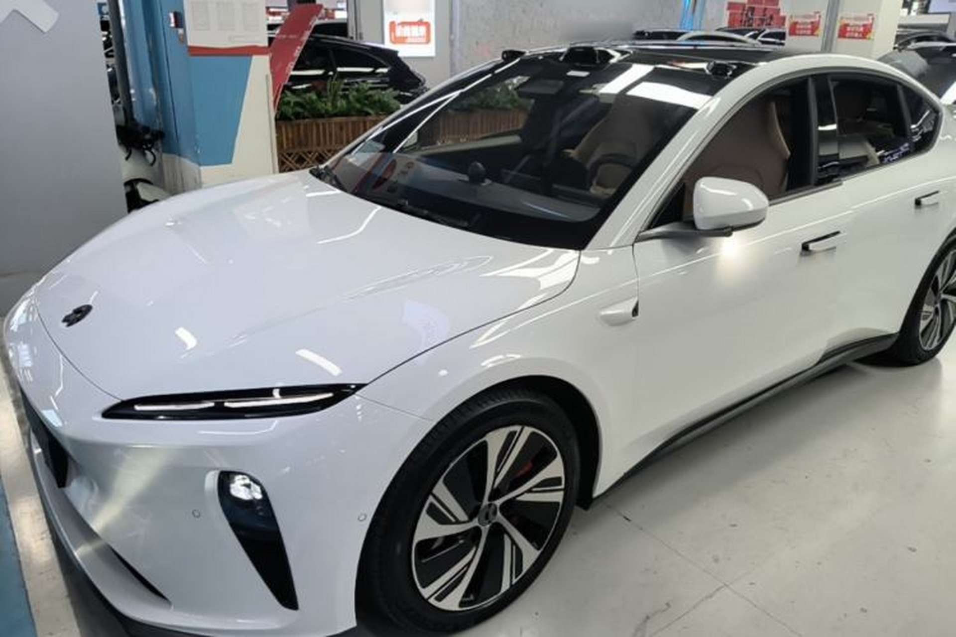 Used Nio ET5 2022 75 kWh Front Left 45 Deg