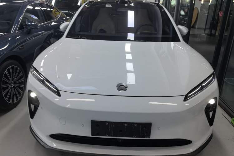 Used Nio ET5 2022 75 kWh Front