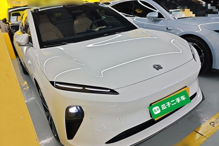 Used Nio ET5 2022 75 kWh Front Right 45 Deg