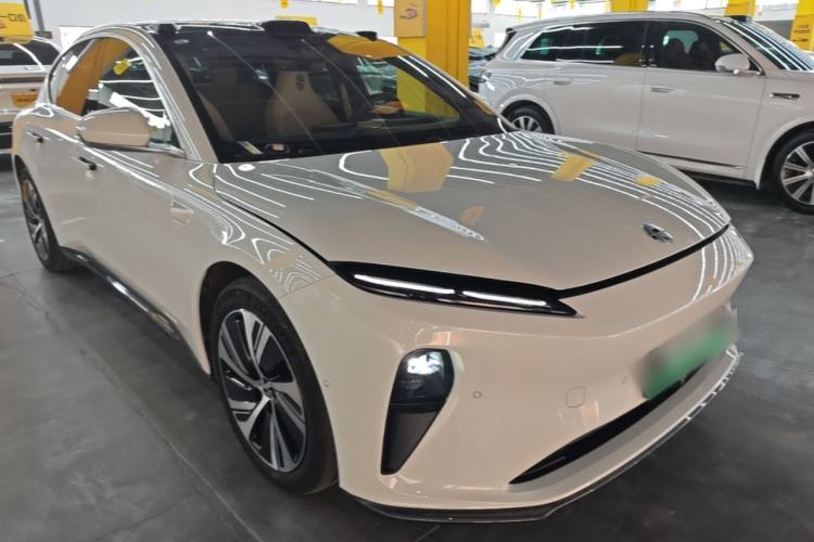Used Nio ET5 2022 75 kWh Front Right 45 Deg