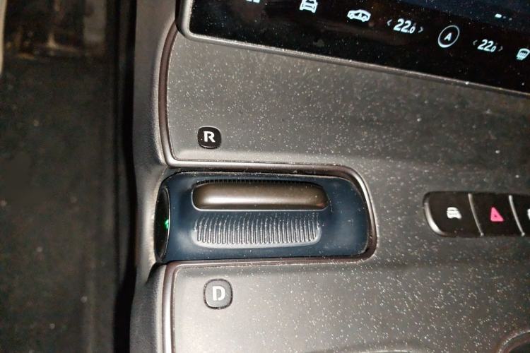 Used Nio ET5 2022 75 kWh Gear Lever