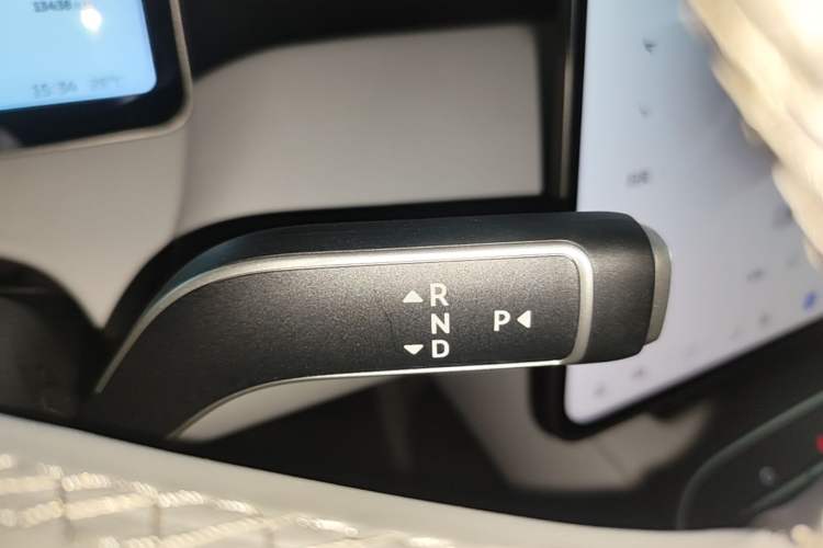 Used Nio ET5 2022 75 kWh Gear Lever