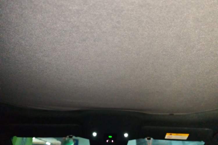 Used Nio ET5 2022 75 kWh Headliner