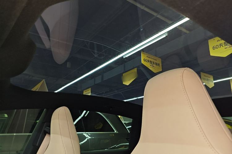 Used Nio ET5 2022 75 kWh Headliner