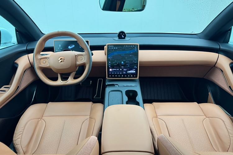Used Nio ET5 2022 75 kWh Interior 1