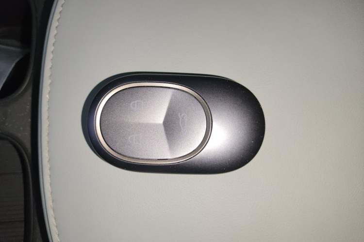 Used Nio ET5 2022 75 kWh Interior 1