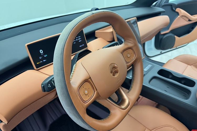 Used Nio ET5 2022 75 kWh Interior 4