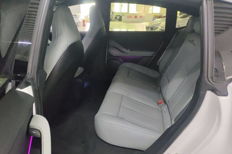 Used Nio ET5 2022 75 kWh Interior 4