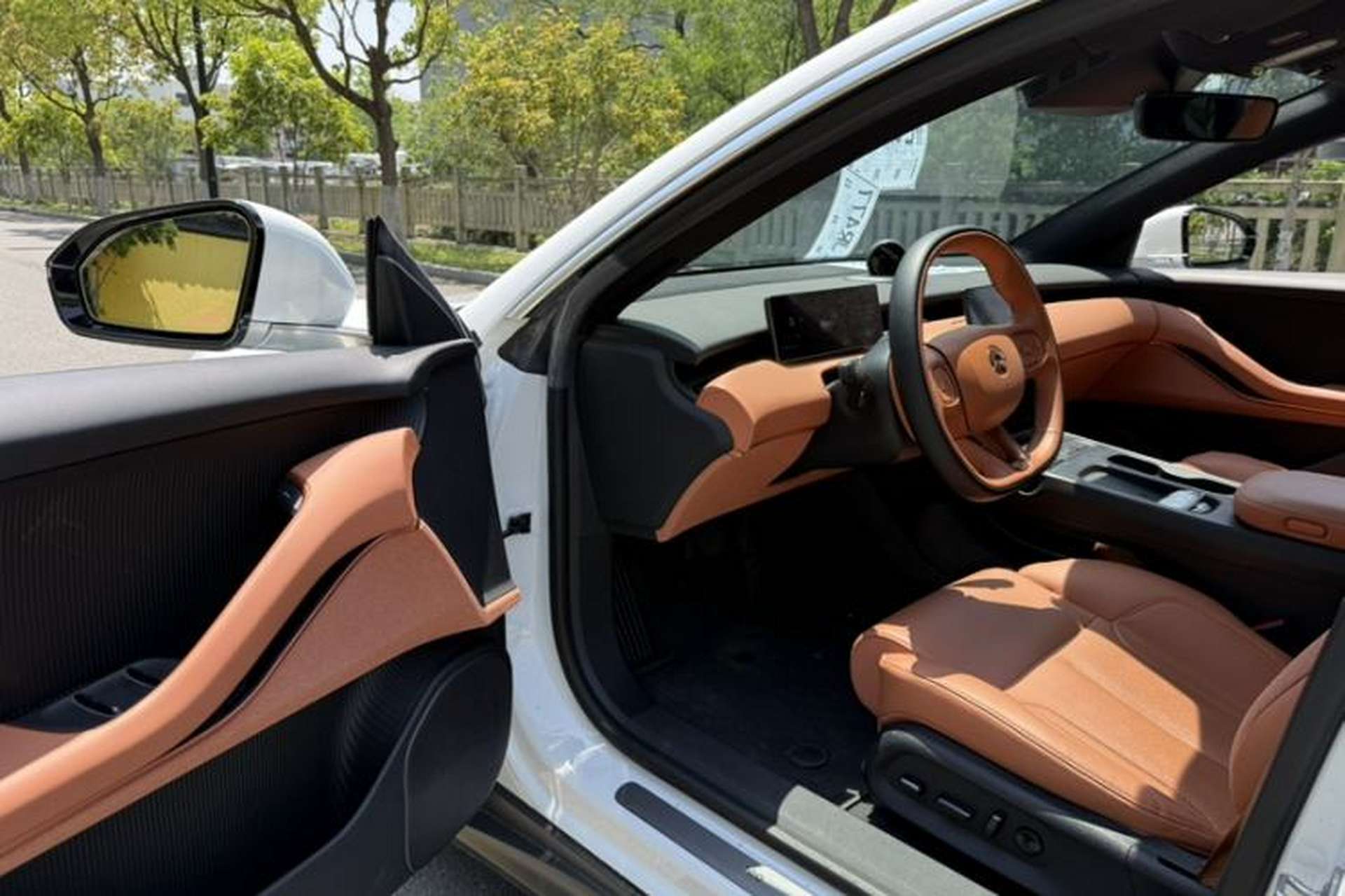 Used Nio ET5 2022 75 kWh Interior 5