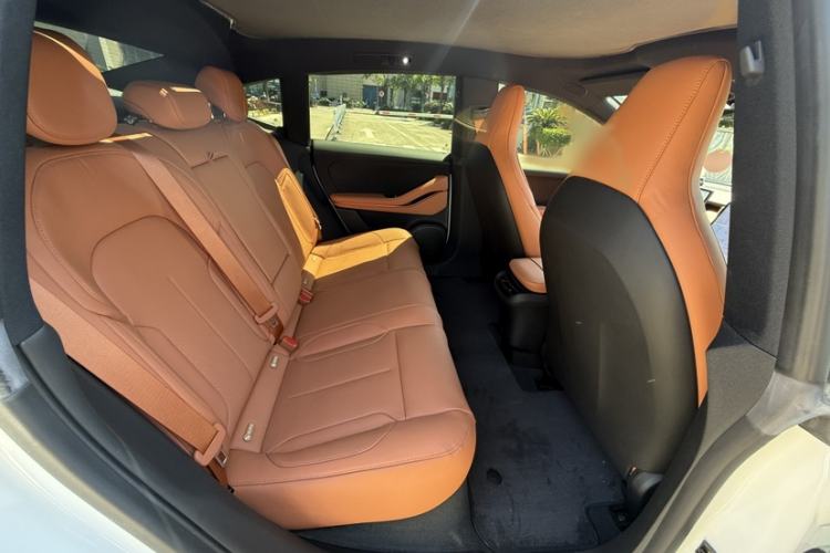 Used Nio ET5 2022 75 kWh Interior 5