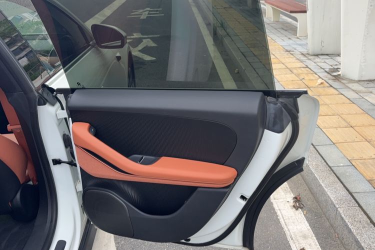 Used Nio ET5 2022 75 kWh Interior 6