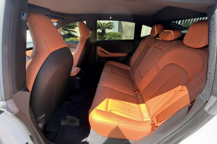 Used Nio ET5 2022 75 kWh Interior 7