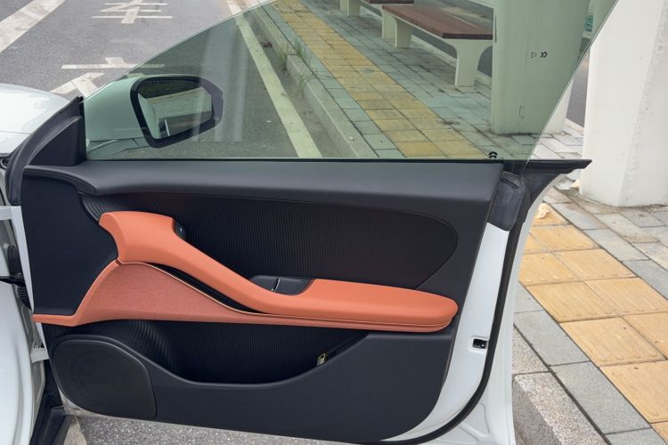 Used Nio ET5 2022 75 kWh Interior 8