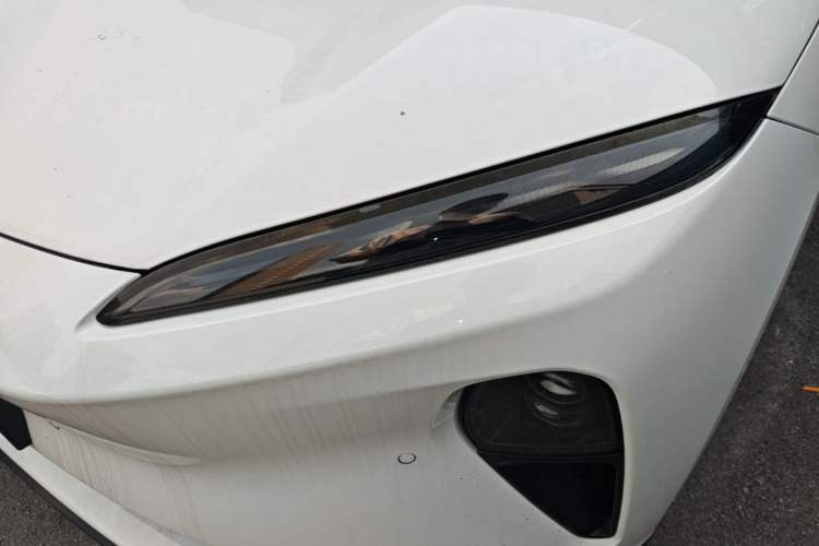 Used Nio ET5 2022 75 kWh Left Front Headlight