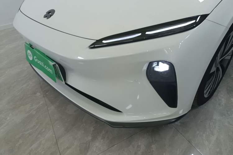 Used Nio ET5 2022 75 kWh Left Front Headlight