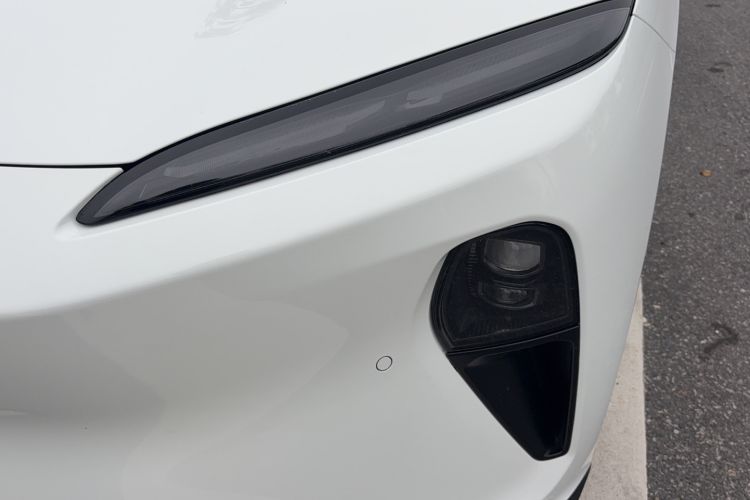 Used Nio ET5 2022 75 kWh Left Front Headlight