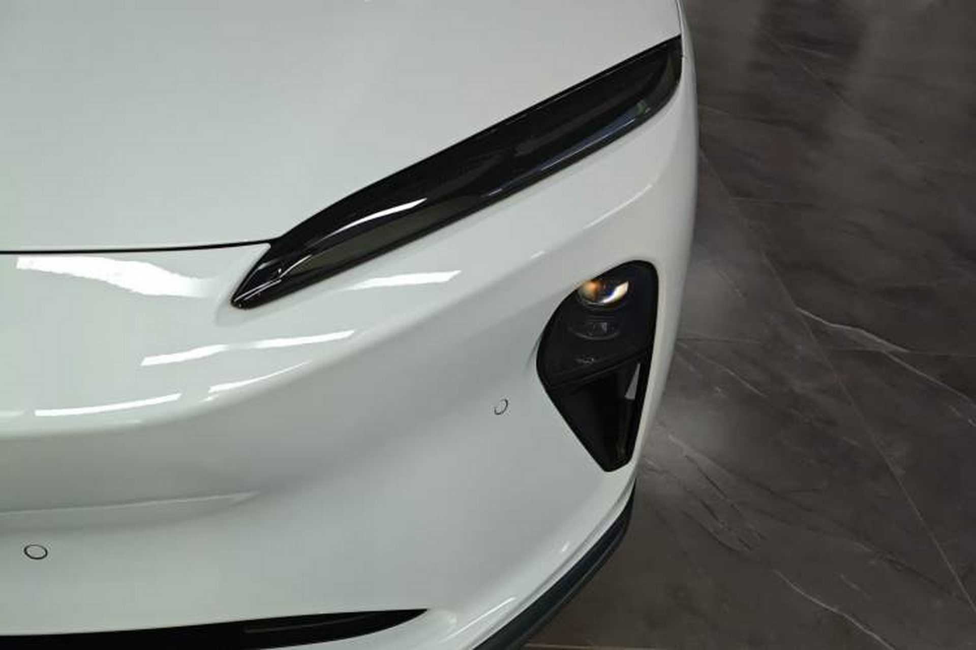Used Nio ET5 2022 75 kWh Left Front Headlight