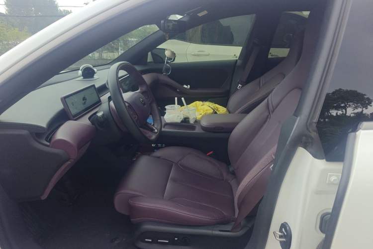 Used Nio ET5 2022 100 kWh Left Front Seat