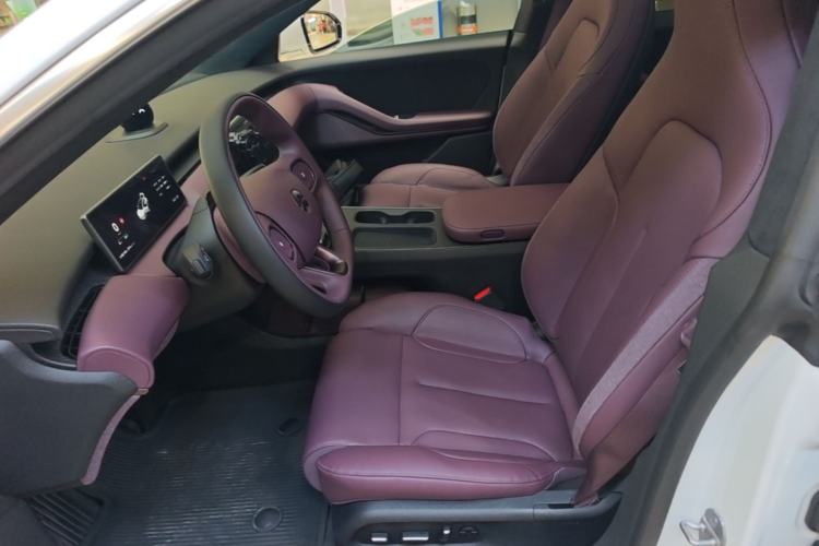 Used Nio ET5 2022 75 kWh Left Front Seat
