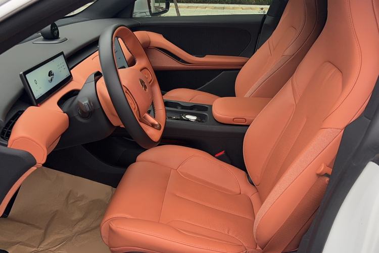 Used Nio ET5 2022 75 kWh Left Front Seat