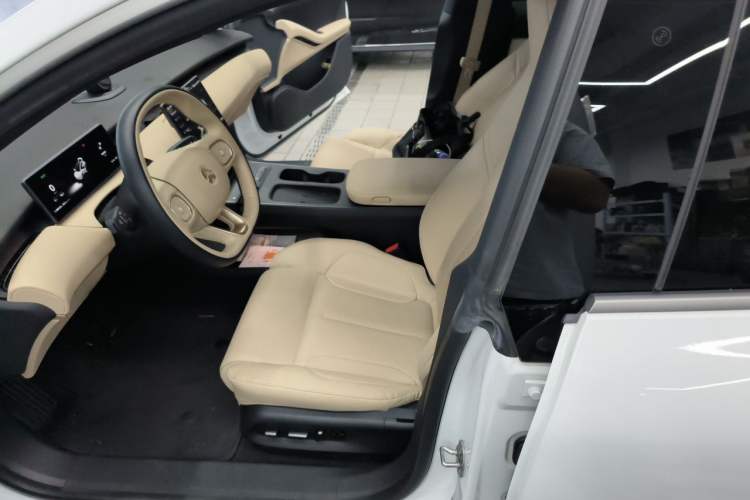 Used Nio ET5 2022 100 kWh Left Front Seat