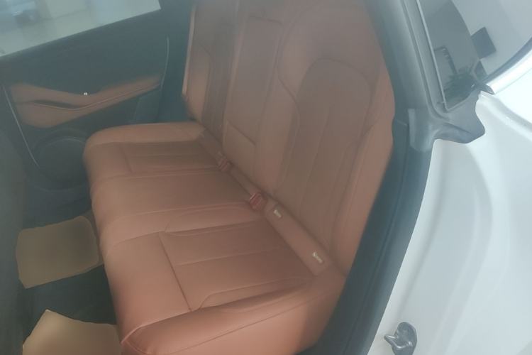 Used Nio ET5 2022 75 kWh Left Rear Seat