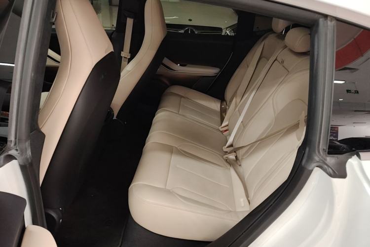 Used Nio ET5 2022 75 kWh Left Rear Seat