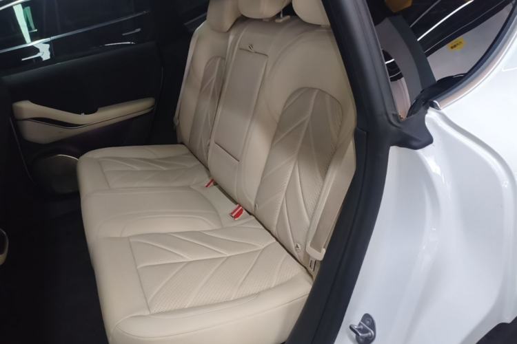 Used Nio ET5 2022 75 kWh Left Rear Seat