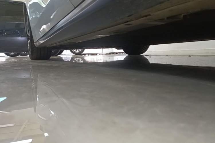 Used Nio ET5 2022 75 kWh Left Side Sill