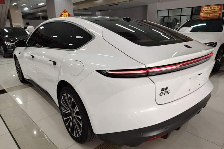 Used Nio ET5 2022 75 kWh Rear Left 45 Deg