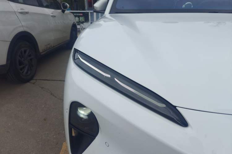Used Nio ET5 2022 100 kWh Right Front Headlight