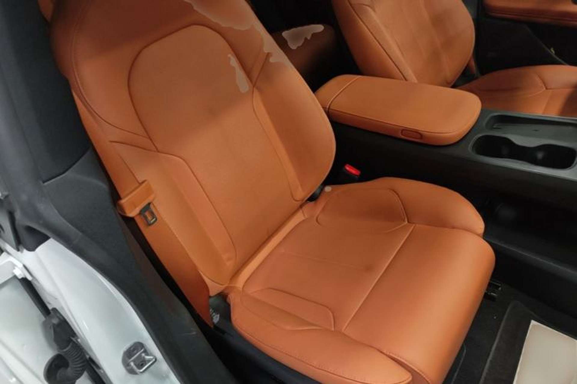 Used Nio ET5 2022 75 kWh Right Front Seat