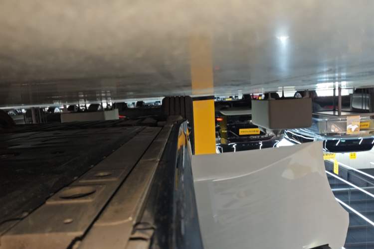 Used Nio ET5 2022 75 kWh Right Side Sill
