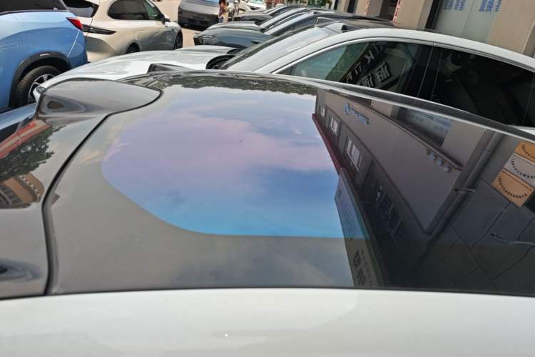 Used Nio ET5 2022 75 kWh Roof