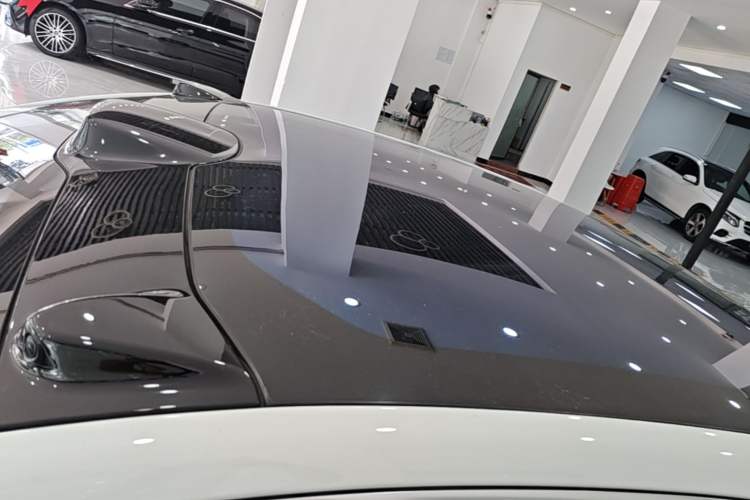 Used Nio ET5 2022 75 kWh Roof