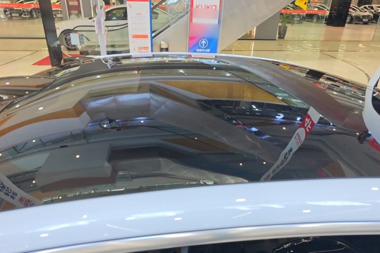 Used Nio ET5 2022 75 kWh Roof