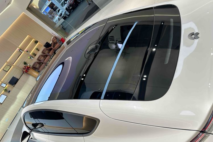 Used Nio ET5 2022 75 kWh Roof