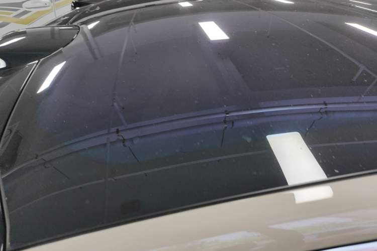 Used Nio ET5 2022 75 kWh Roof