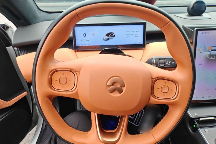 Used Nio ET5 2022 75 kWh Steering Wheel