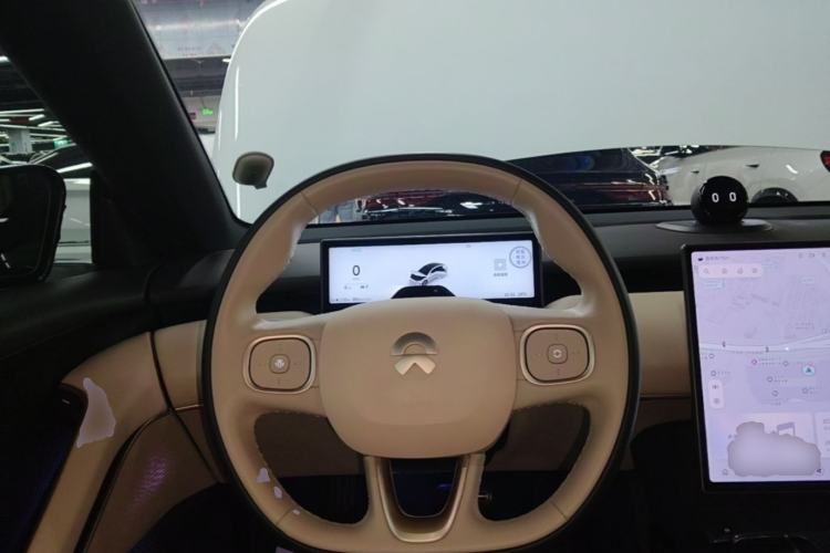 Used Nio ET5 2022 75 kWh Steering Wheel