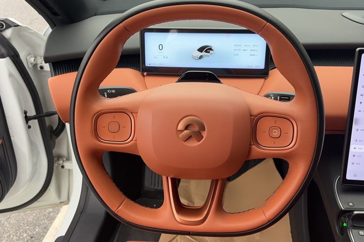 Used Nio ET5 2022 75 kWh Steering Wheel