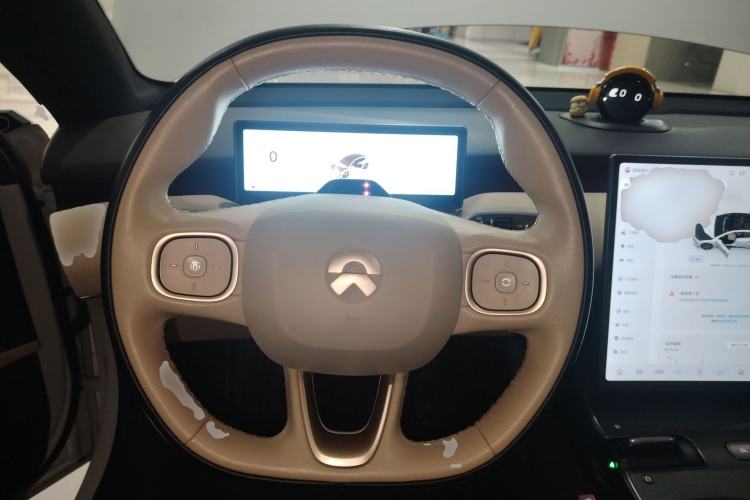 Used Nio ET5 2022 75 kWh Steering Wheel