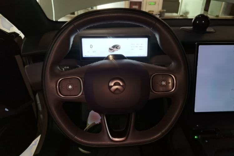 Used Nio ET5 2022 75 kWh Steering Wheel