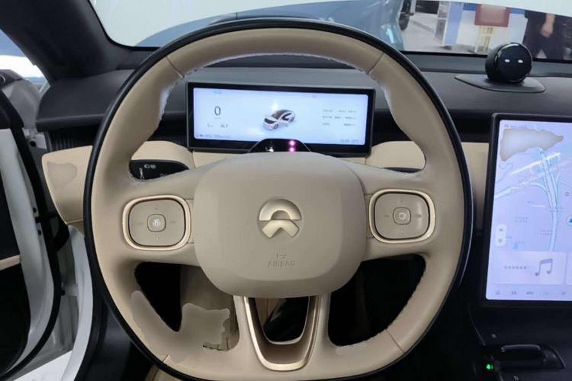 Used Nio ET5 2022 75 kWh Steering Wheel