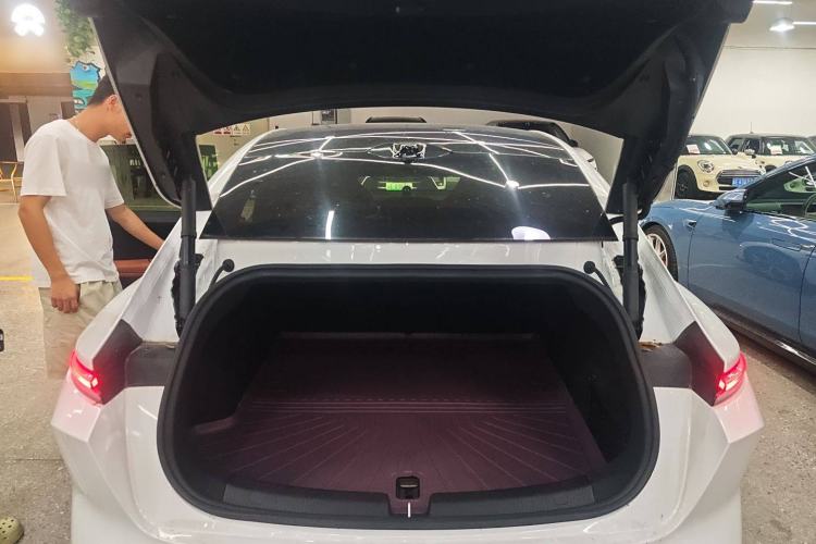 Used Nio ET5 2022 75 kWh Trunk
