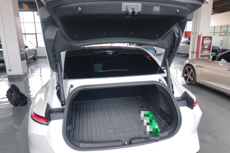 Used Nio ET5 2022 75 kWh Trunk