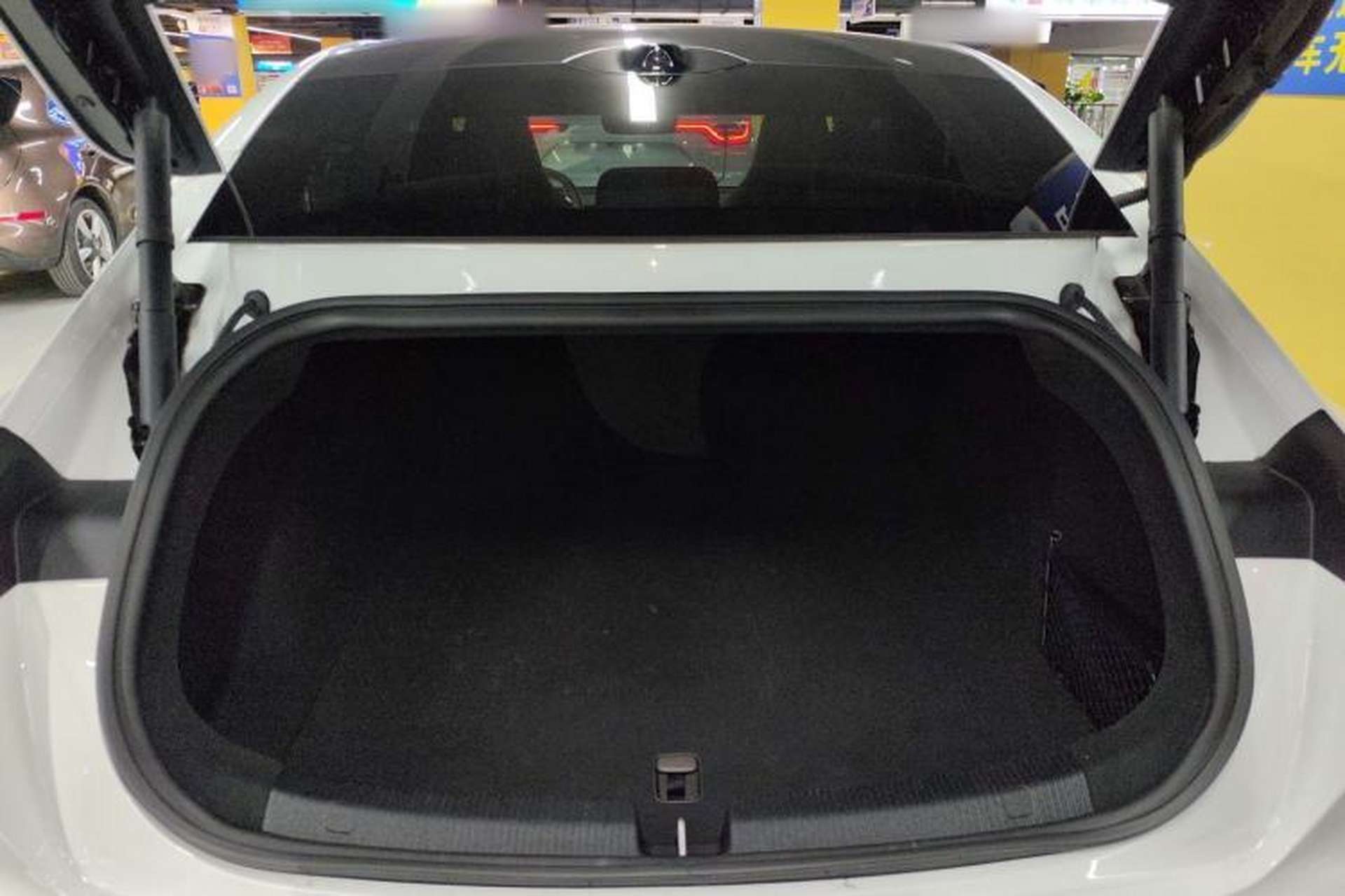 Used Nio ET5 2022 75 kWh Trunk