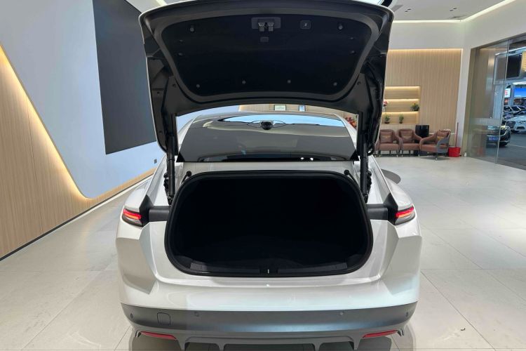 Used Nio ET5 2022 75 kWh Trunk
