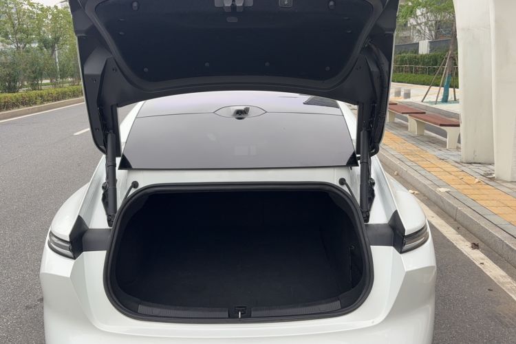 Used Nio ET5 2022 75 kWh Trunk